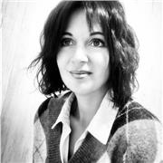 Profesora con 10 años de experiencia, ingeniera técnica, imparte clases de matemáticas, física y química y lengua hasta 4 ESO